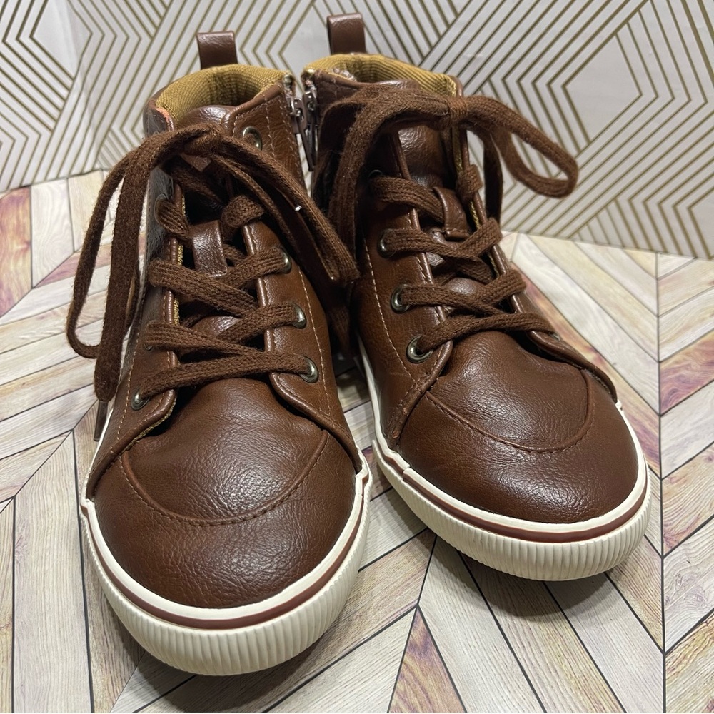 Cat & Jack boy brown florian mid top sneakers size 1 great condition‎ J9